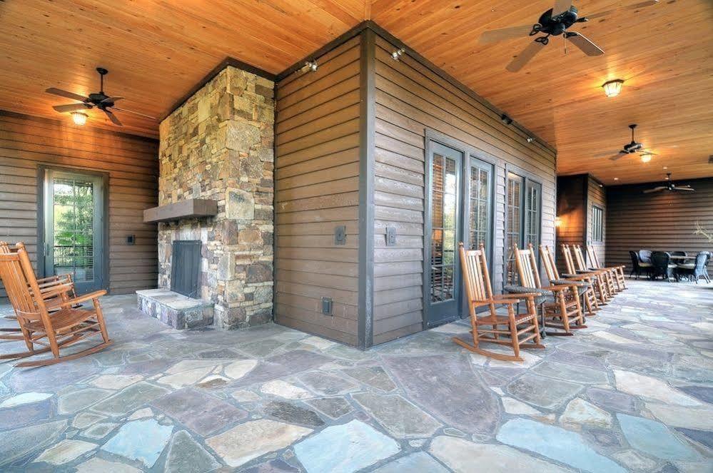 Bright'S Creek Lodge Columbus Exterior photo