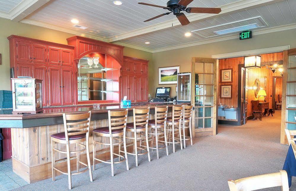 Bright'S Creek Lodge Columbus Exterior photo